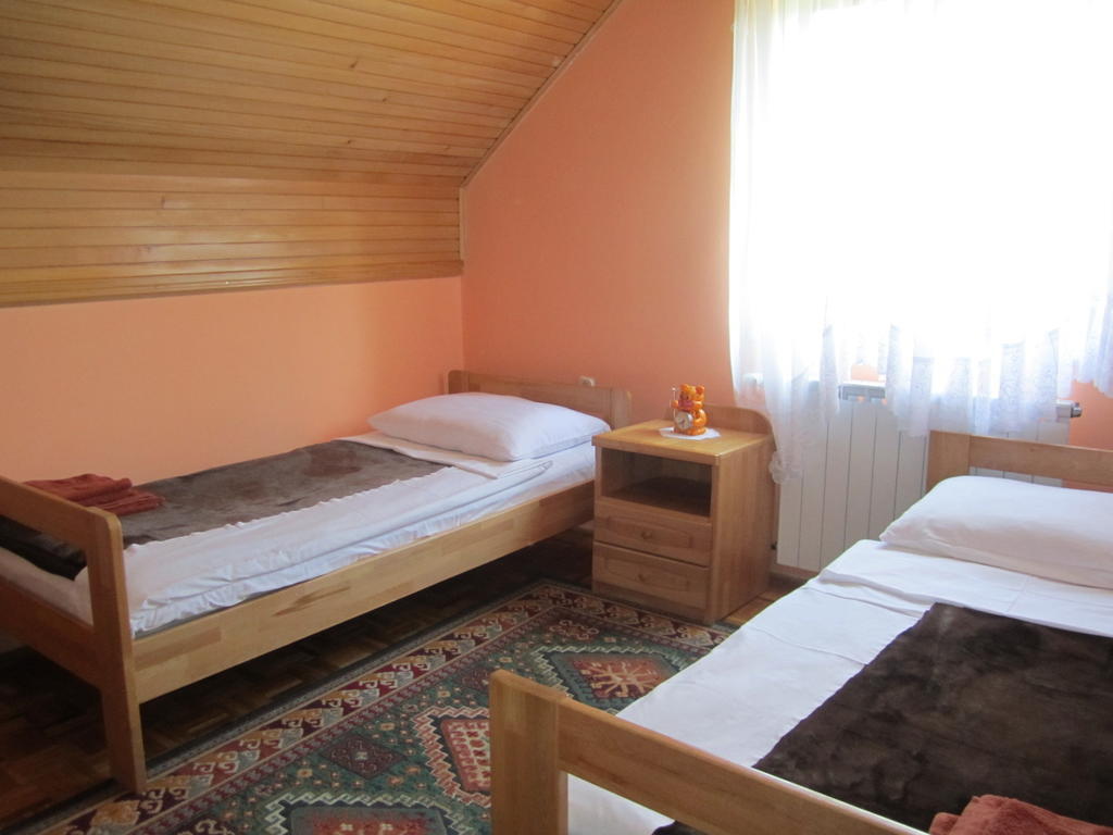 Guest House Sveti Marko Gacka Otocac Bagian luar foto