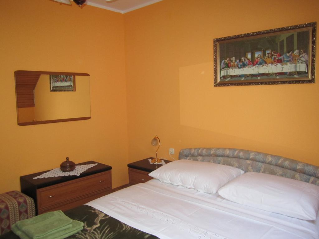 Guest House Sveti Marko Gacka Otocac Bagian luar foto
