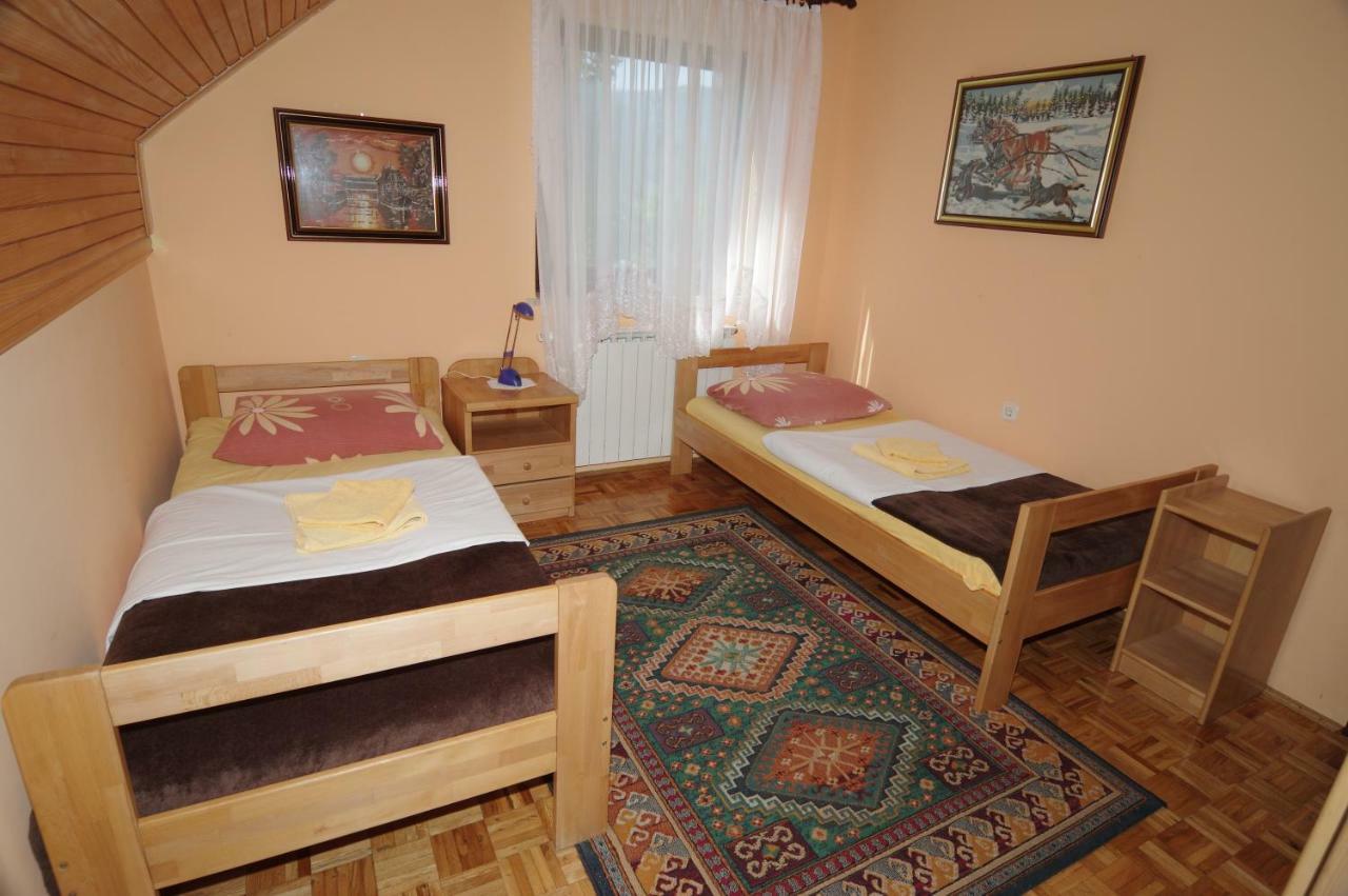 Guest House Sveti Marko Gacka Otocac Bagian luar foto